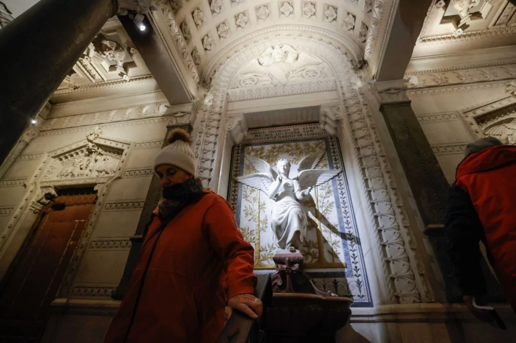 Küllerinden doğan Notre Dame Katedrali açılıyor