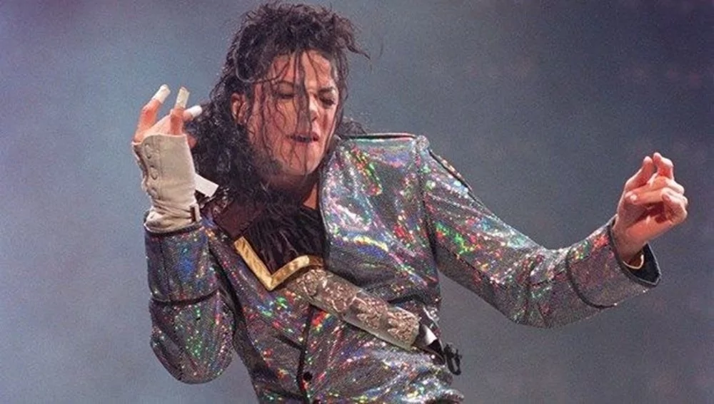 Michael Jackson'ın kızı Paris nişanlandı