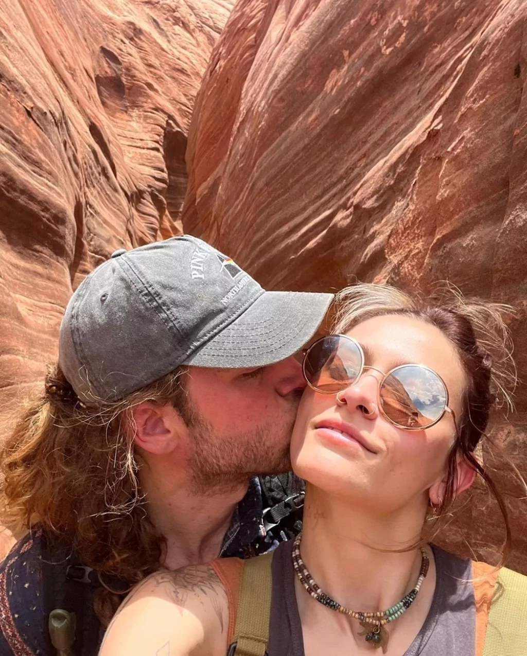 Michael Jackson'ın kızı Paris nişanlandı