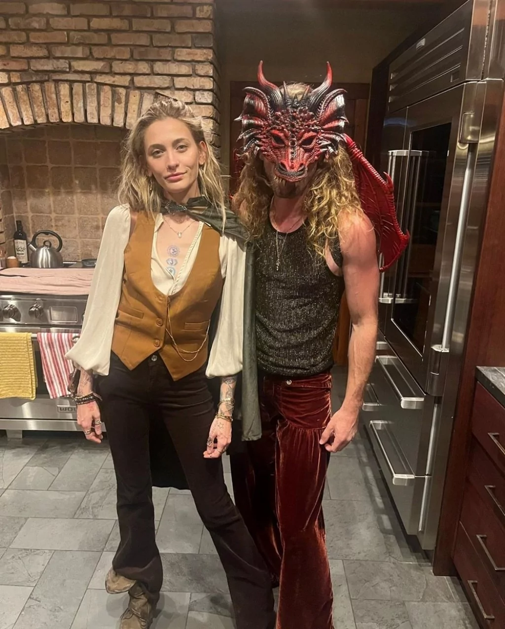 Michael Jackson'ın kızı Paris nişanlandı