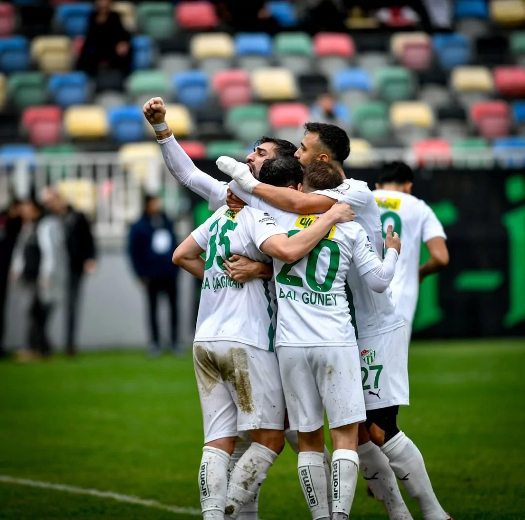 Bursaspor gol oldu yağdı!