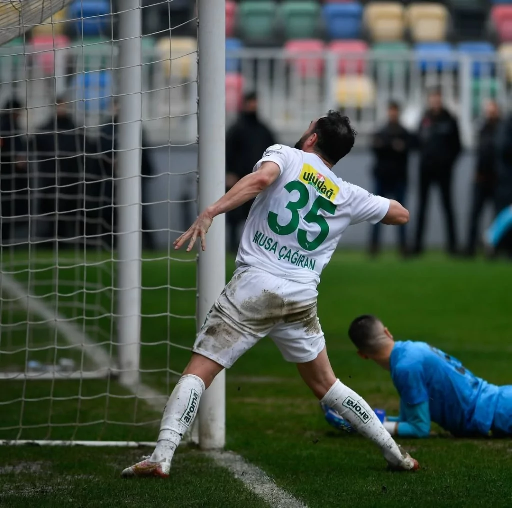 Bursaspor gol oldu yağdı!