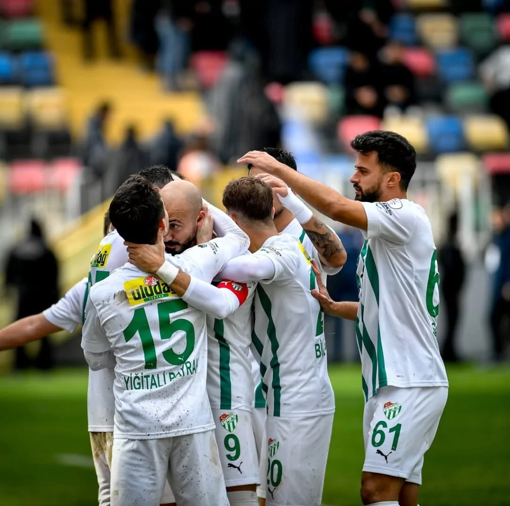 Bursaspor gol oldu yağdı!