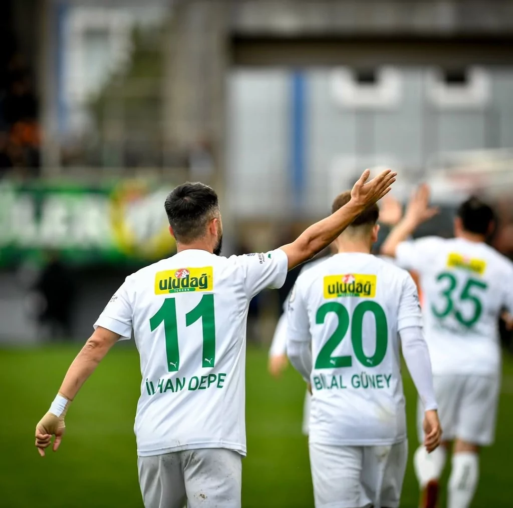 Bursaspor gol oldu yağdı!