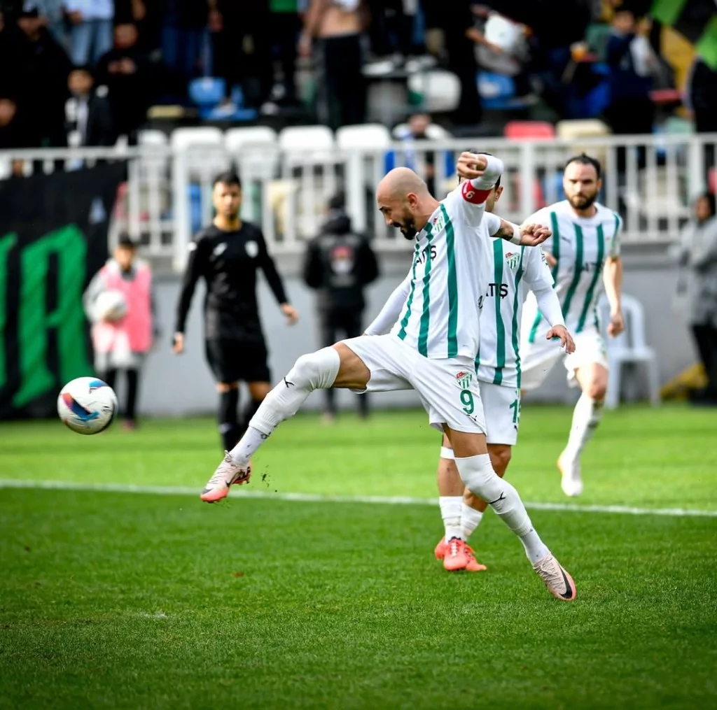 Bursaspor gol oldu yağdı!