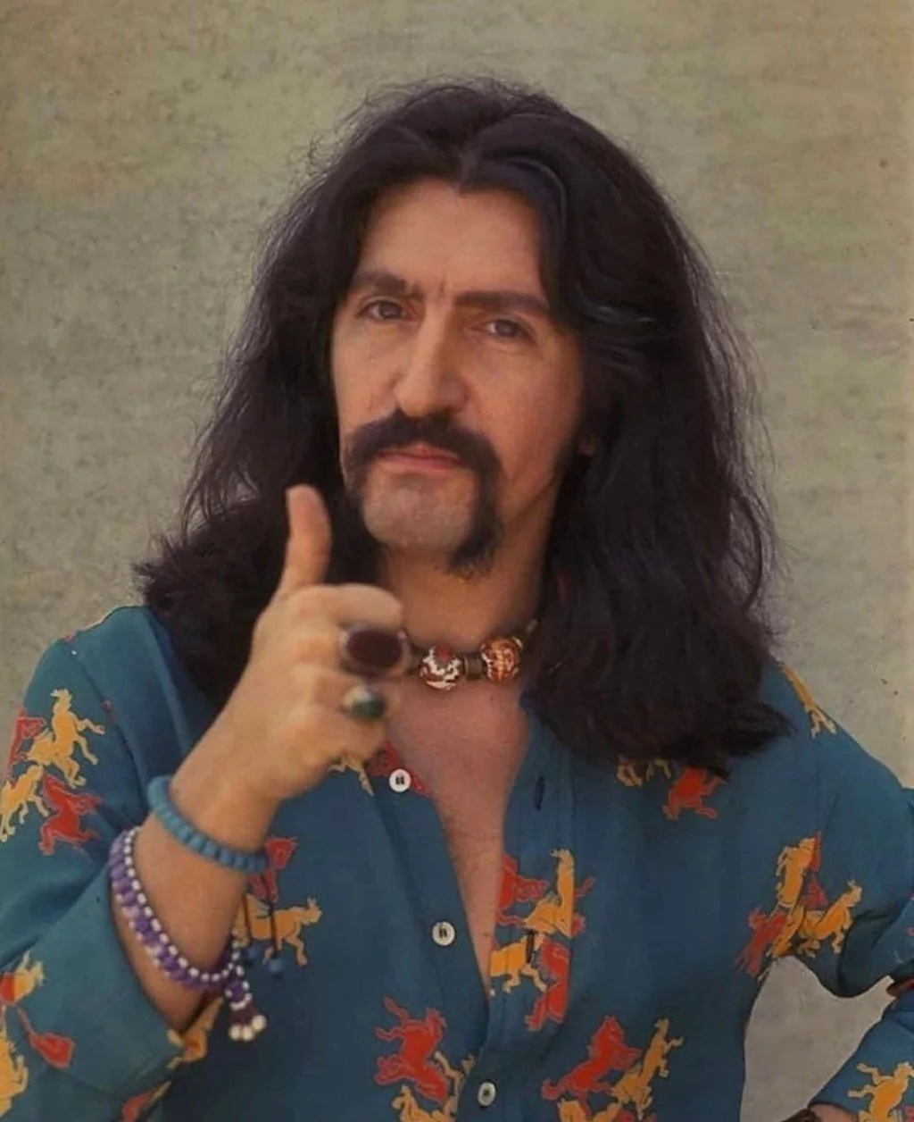 Ekin Koç ve Lale Manço bir araya geldi: Barış Manço'nun filmi çekilecek