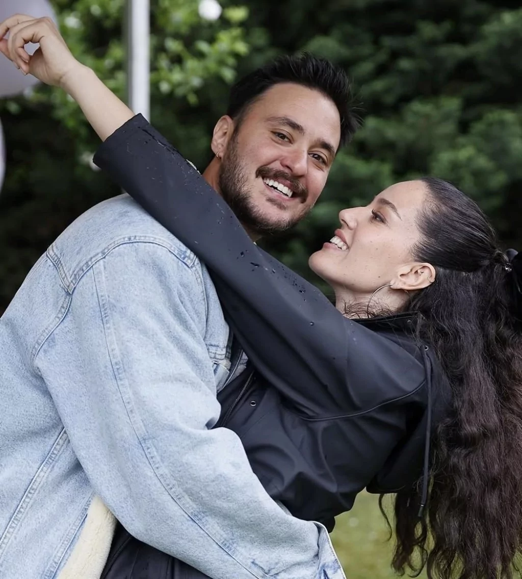 Pelin Akil-Anıl Altan çifti boşanma iddialarına son noktayı koydu!