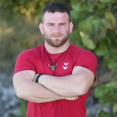 Survivor yarışmacısı Köksal'ın kızı 8. kattan düştü