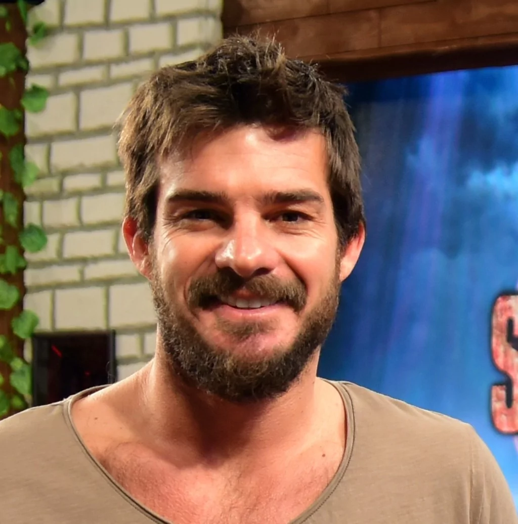 Survivor yarışmacısı Köksal'ın kızı 8. kattan düştü