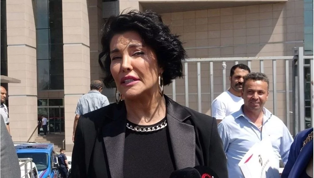 Deniz Akkaya'ya yakalama kararı çıktı