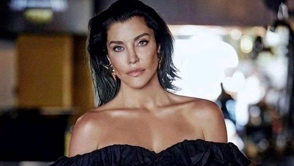 Deniz Akkaya'ya yakalama kararı çıktı