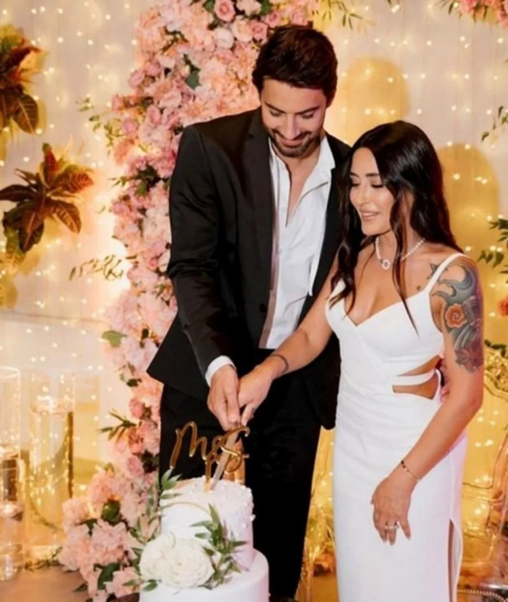 Melek Mosso'dan açıklama: Serkan Sağdıç ile boşanıyor mu?