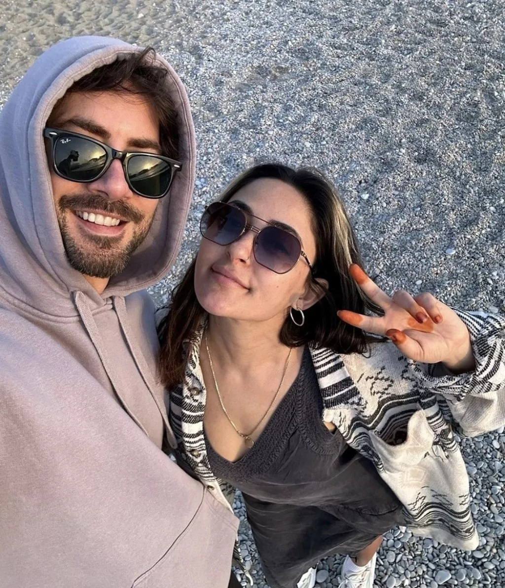 Melek Mosso'dan açıklama: Serkan Sağdıç ile boşanıyor mu?