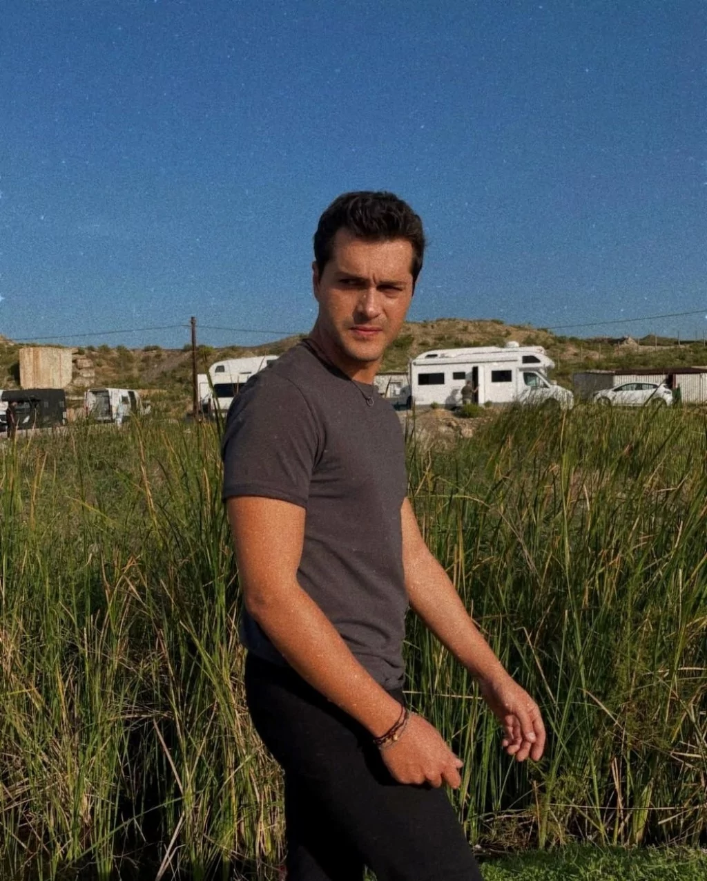 İlk kez anne baba olan Alperen Duymaz ile Kübra Kelkit'ten yeni fotoğraf