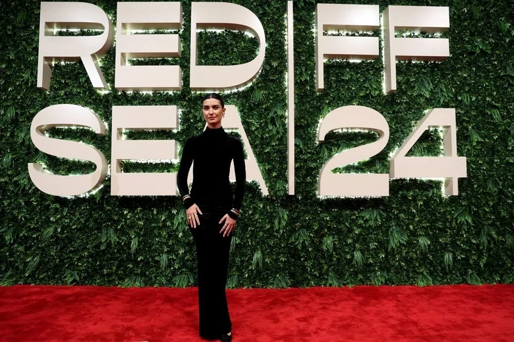 Tuba Büyüküstün, film festivalinde Hollywood yıldızlarıyla