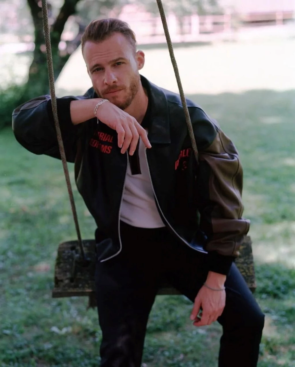 Melisa Tapan ve Kerem Bürsin aşk yaşıyor