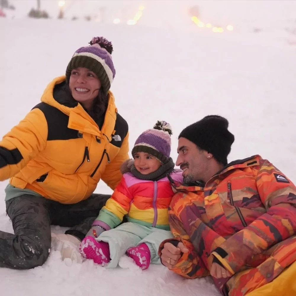 Özge Özpirinççi, Melissa Vargas ile kızını paylaştı: Bazı kavuşmalar yaşandı