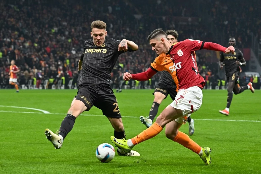 Spor yazarları, Galatasaray-Trabzonspor maçı hakkında: Kahramanı bol bir maç