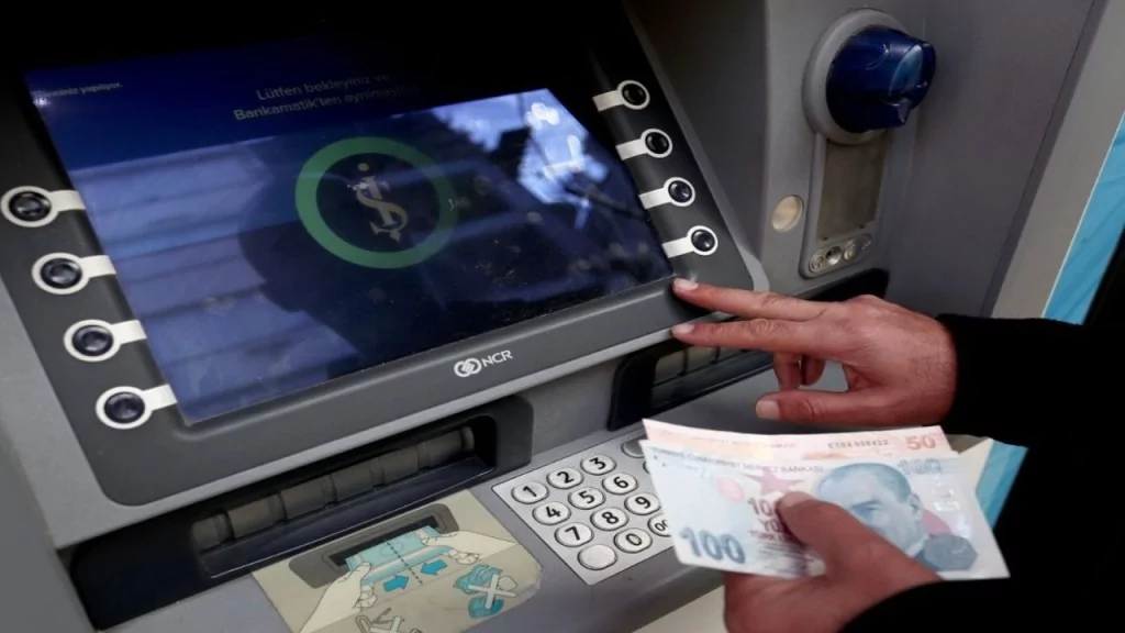 ATM'de para sıkışırsa ne yapılmalı?