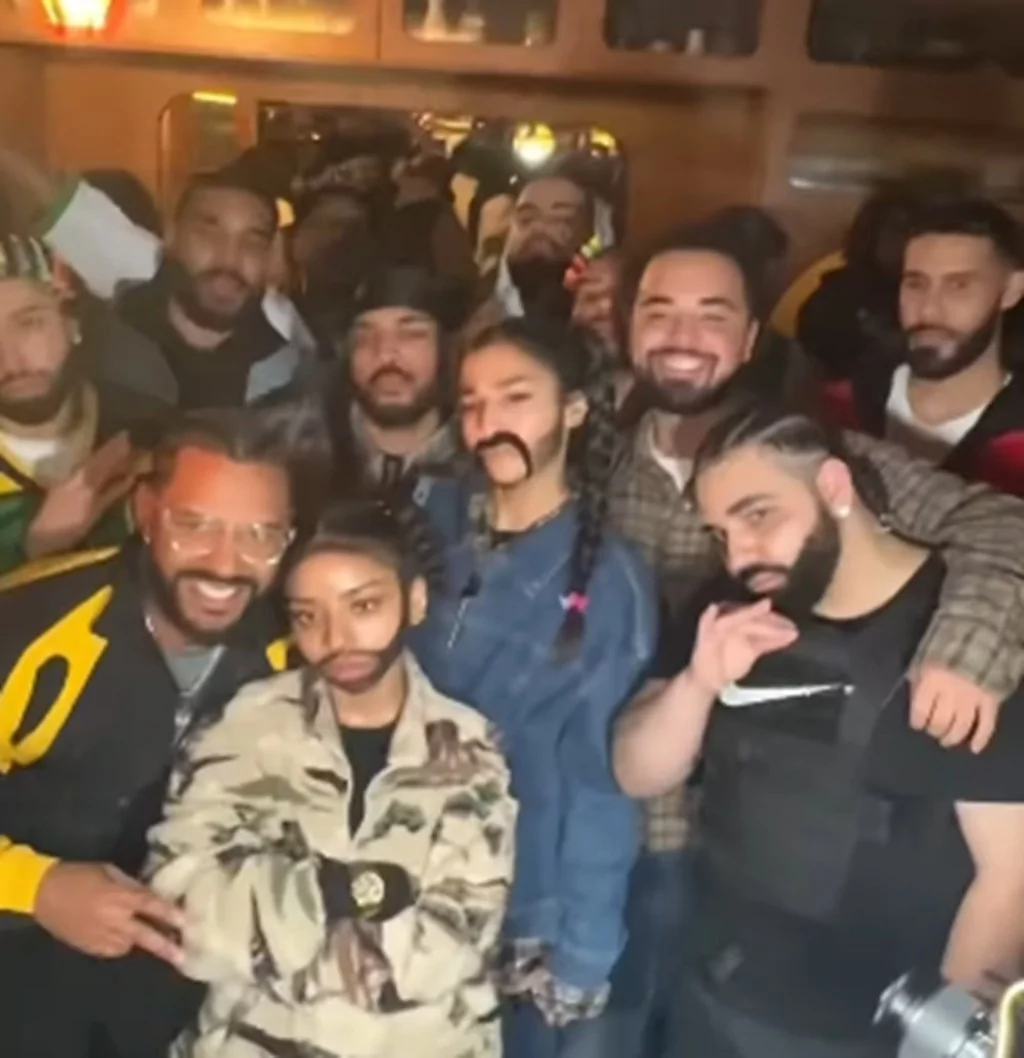 Drake, kendisine en çok benzeyen kişiye 10 bin dolar verdi