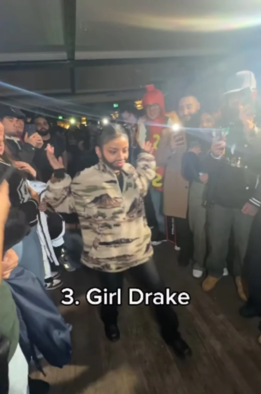 Drake, kendisine en çok benzeyen kişiye 10 bin dolar verdi