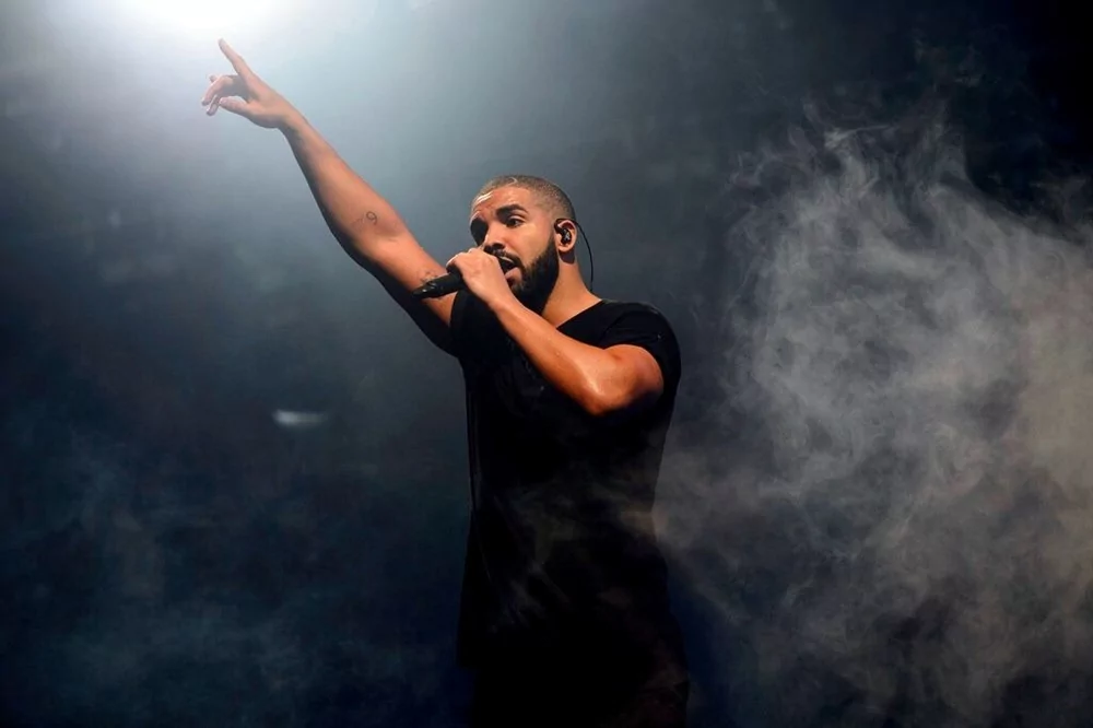 Drake, kendisine en çok benzeyen kişiye 10 bin dolar verdi