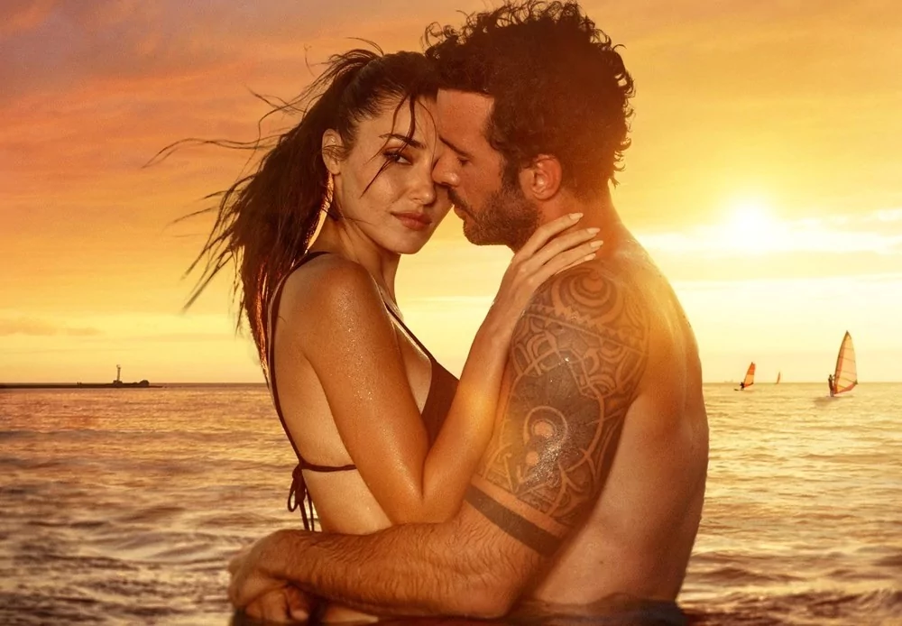 Hande Erçel ve Barış Arduç'un filminden yeni kareler