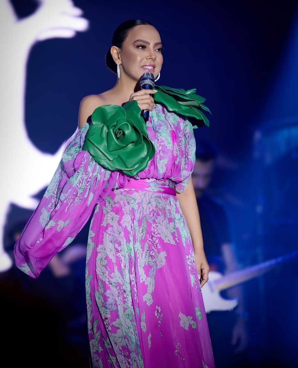 Şarkıcıların yılbaşı gecesi ücretleri dudak uçuklattı