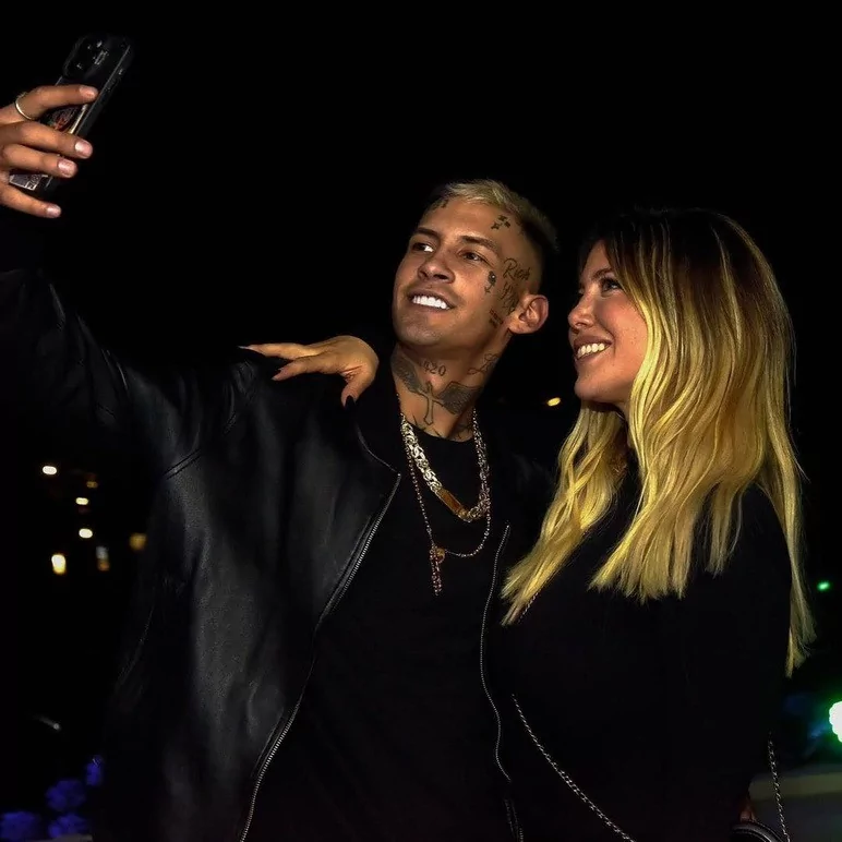 Wanda Nara, annesinin Icardi'ye attığı mesajları paylaştı