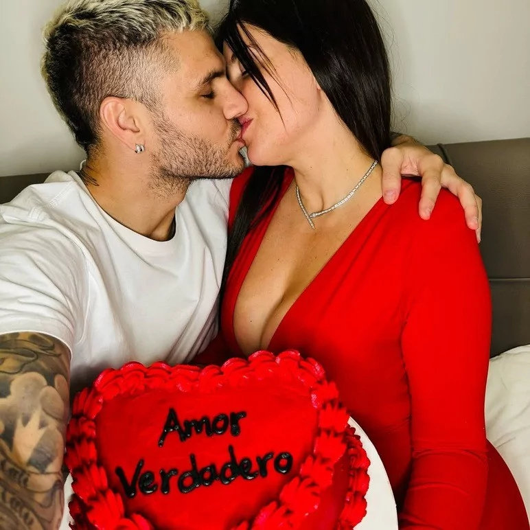 Wanda Nara, annesinin Icardi'ye attığı mesajları paylaştı