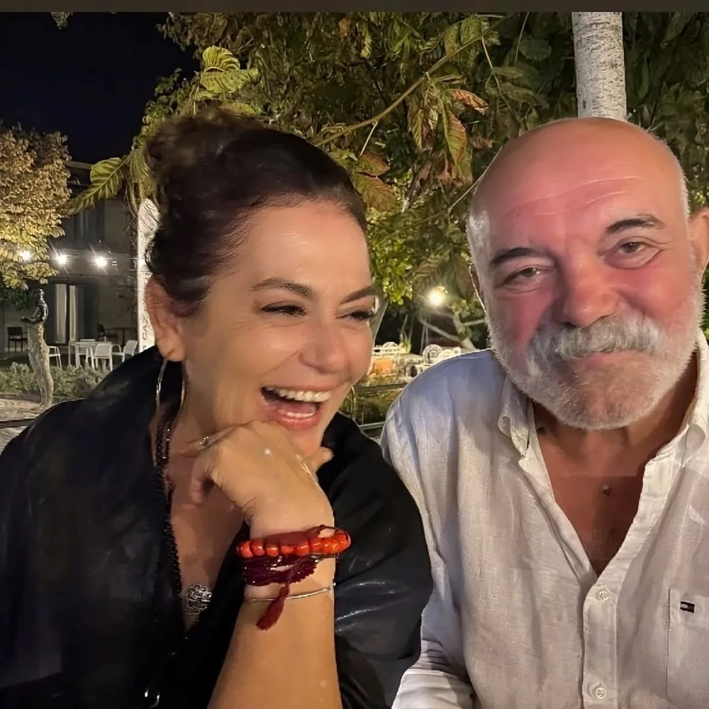 Nazan Kesal,eşi Ercan Kesal ile evlilik yıldönümünü kutladı: Bir ömür yetmez ki