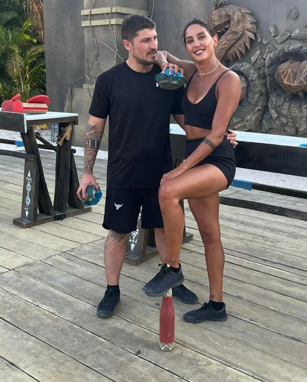 Hamile eski Survivor yarışmacısı Sahra, trafik kazası yaptı