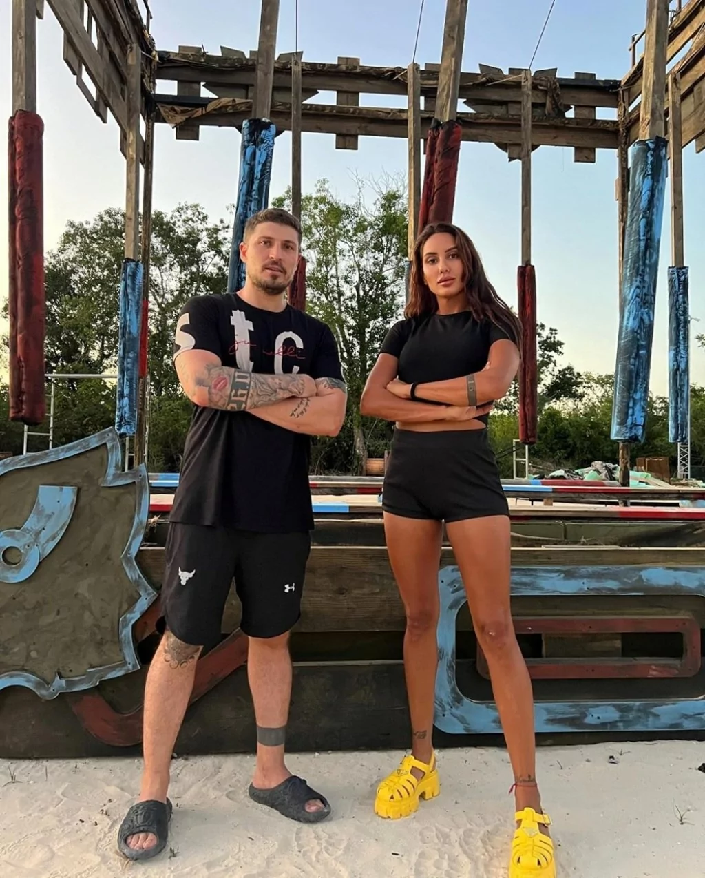 Hamile eski Survivor yarışmacısı Sahra, trafik kazası yaptı