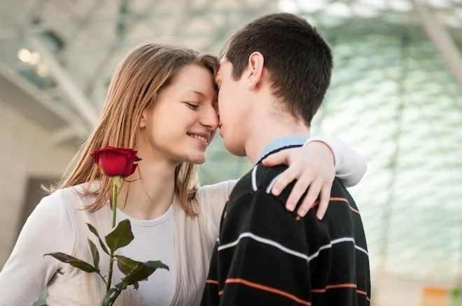 Z kuşağı, terapi görmüş erkekleri tercih ediyor!