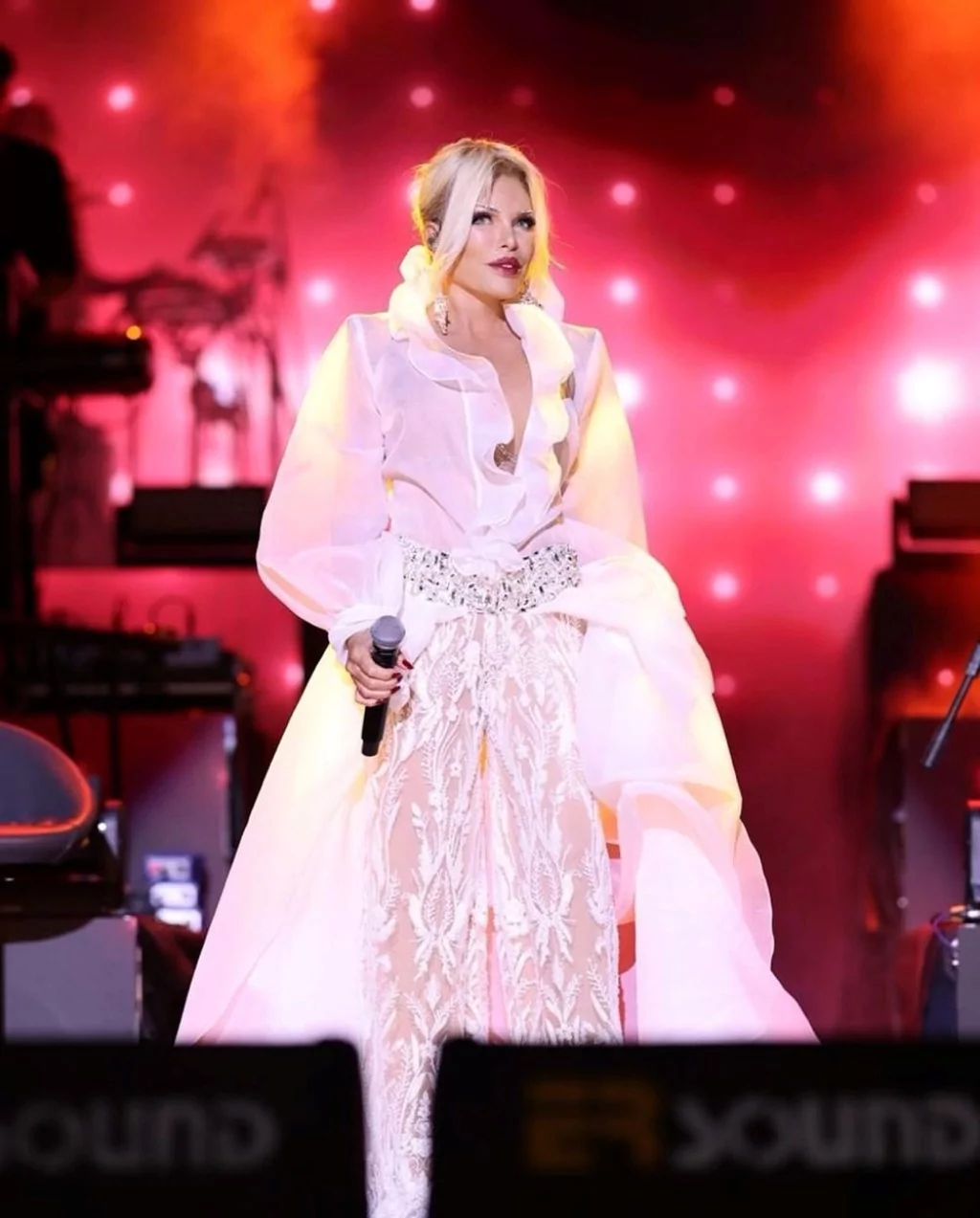 İşte Ajda Pekkan'ın kulis sırrı!