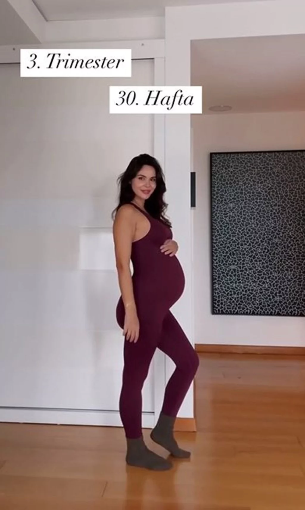 Zeynep Demirel: Karnımda halay çeken biri var