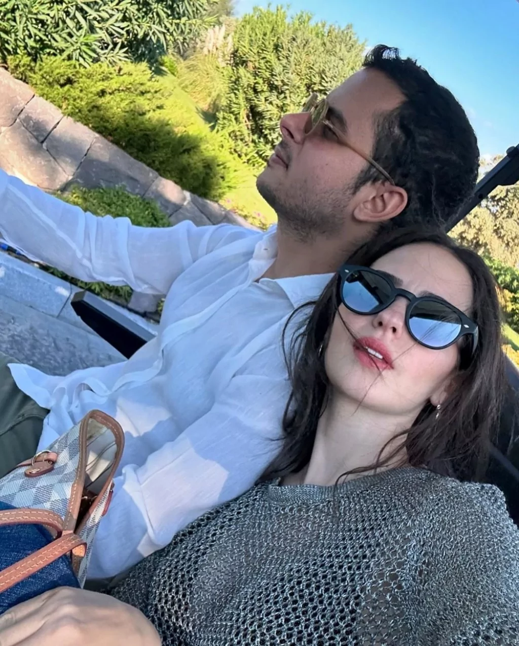 Ezgi Şenler çocukluk aşkıyla evleniyor