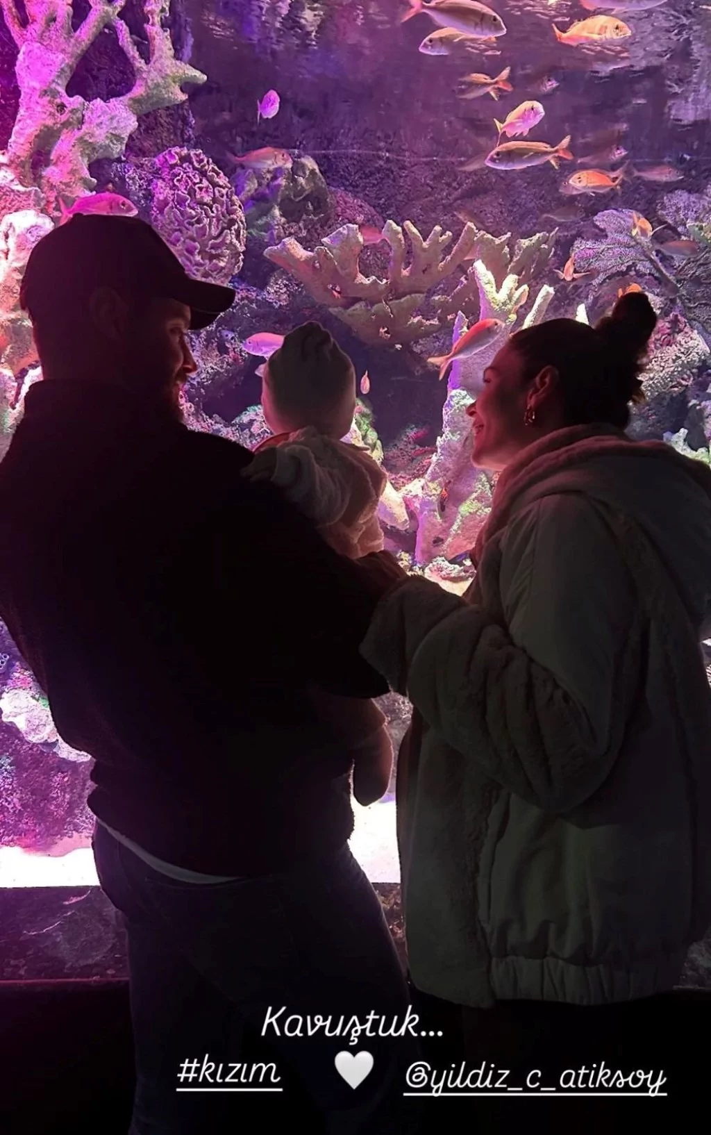 Berk Oktay yeni projesi için kilo almıştı: Ailesiyle yeni pozlarını paylaştı