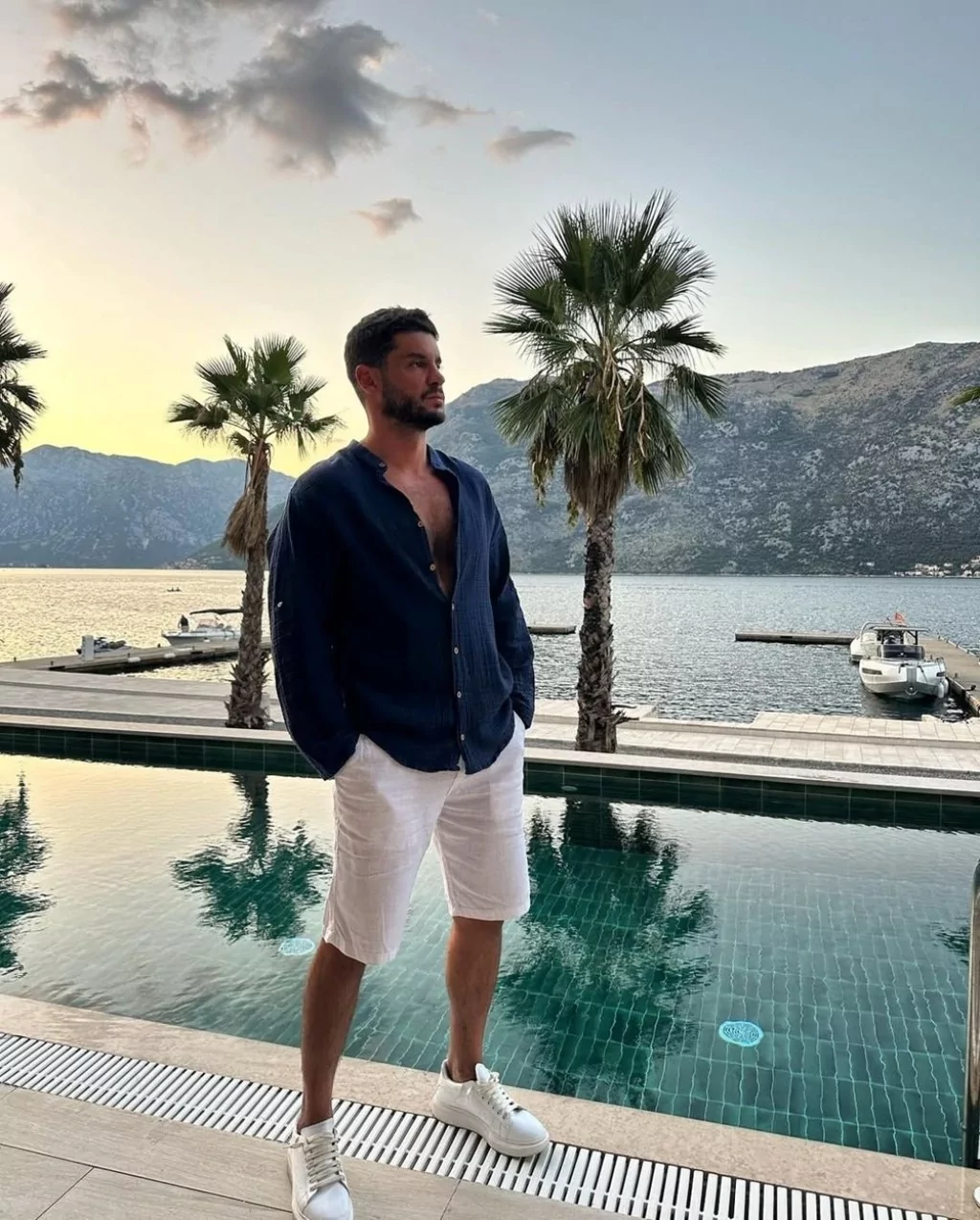 Berk Oktay yeni projesi için kilo almıştı: Ailesiyle yeni pozlarını paylaştı