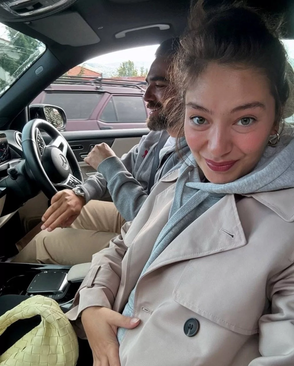 Neslihan Atagül bebeği için gün sayıyor