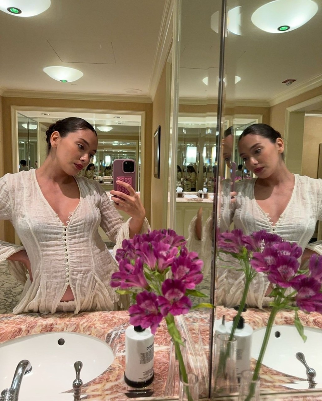 Neslihan Atagül bebeği için gün sayıyor