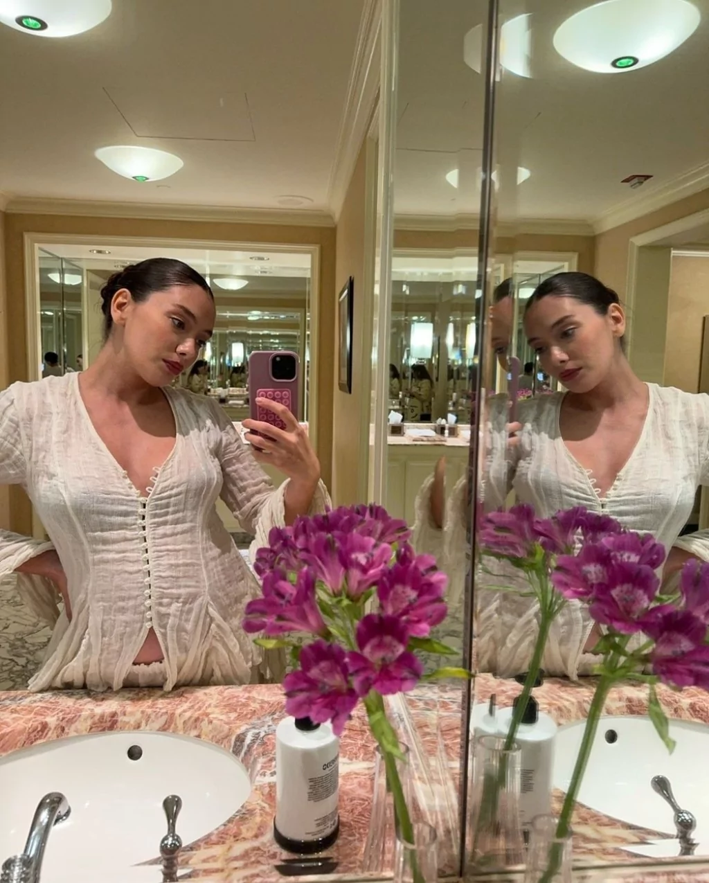 Neslihan Atagül bebeği için gün sayıyor