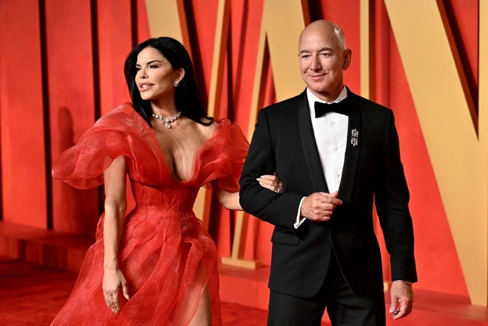 Jeff Bezos'tan 600 milyon dolara düğün açıklaması