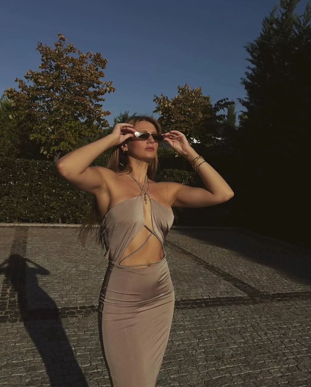 Güzel oyuncu Gizem Karaca anne oluyor