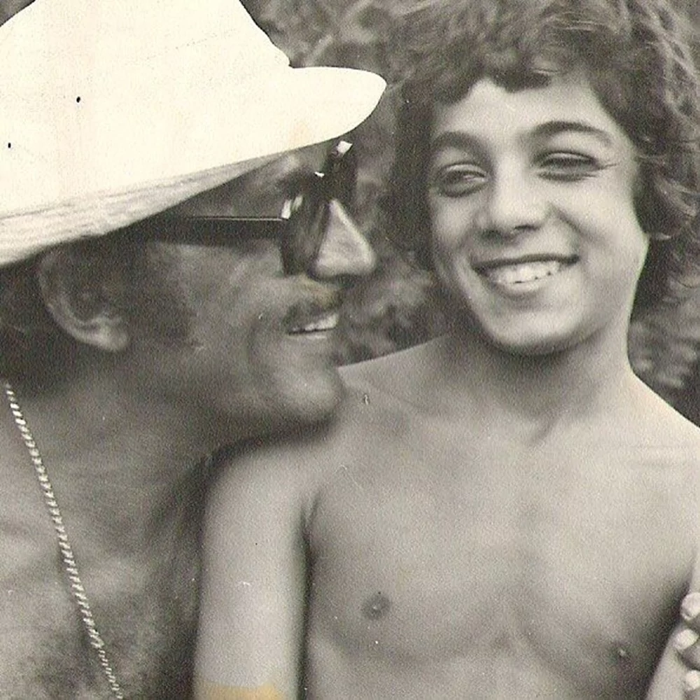 Kerem Alışık babası Sadri Alışık için: Beni uyurken severdi