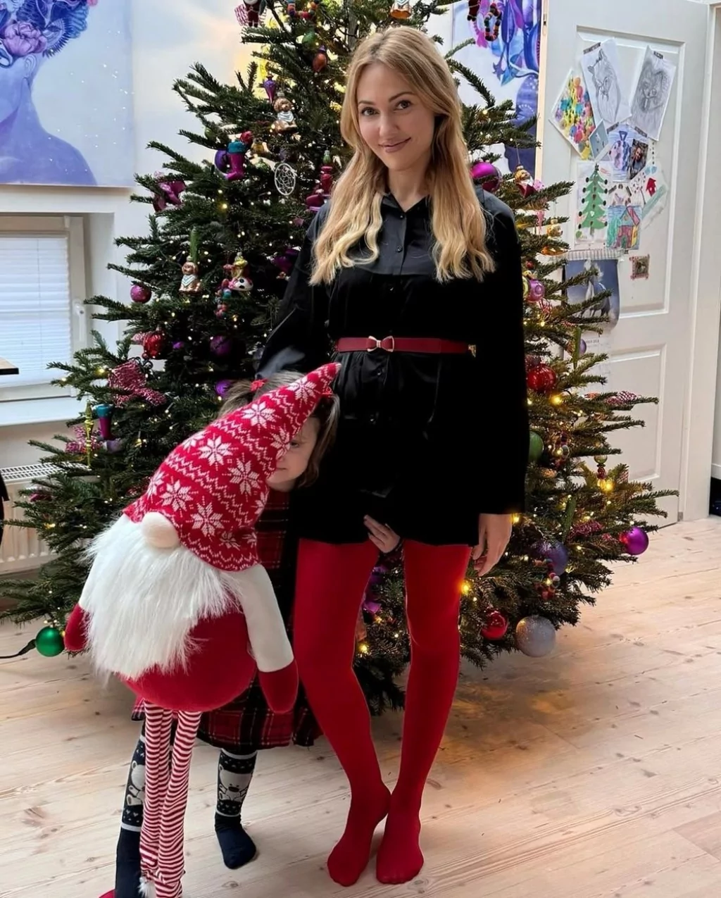 Meryem Uzerli'den kızlarıyla yeni yıl pozları verdi