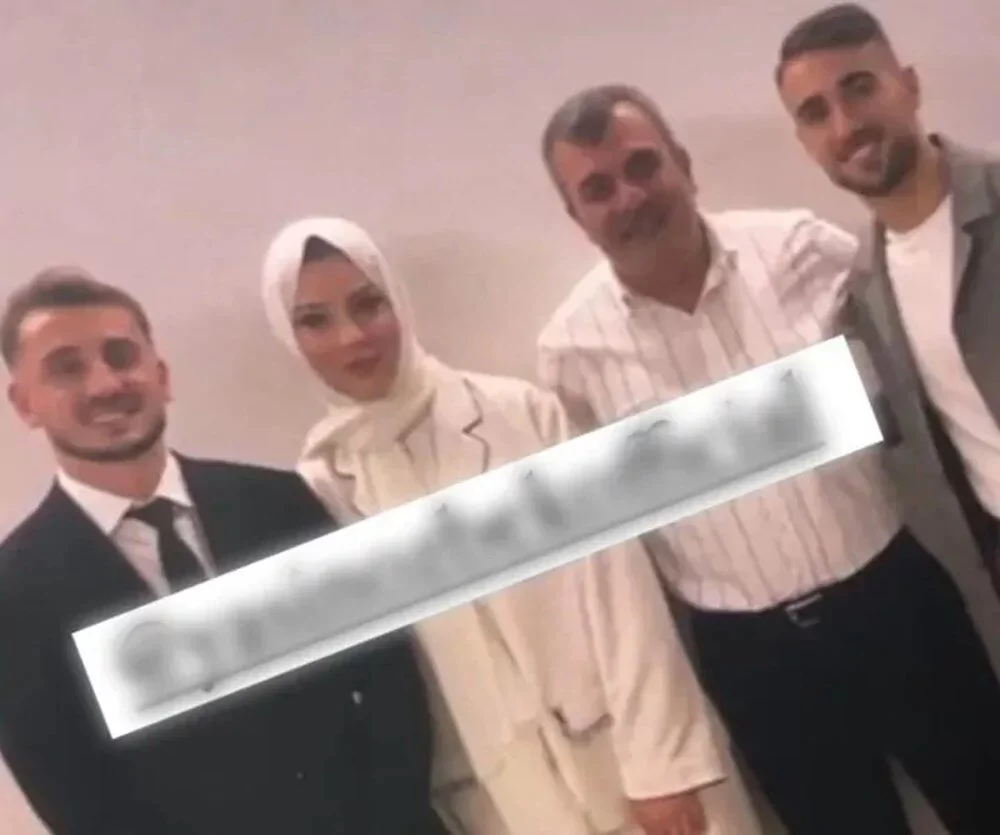 Kerem Aktürkoğlu, Ceren Azak ile nişanlandı