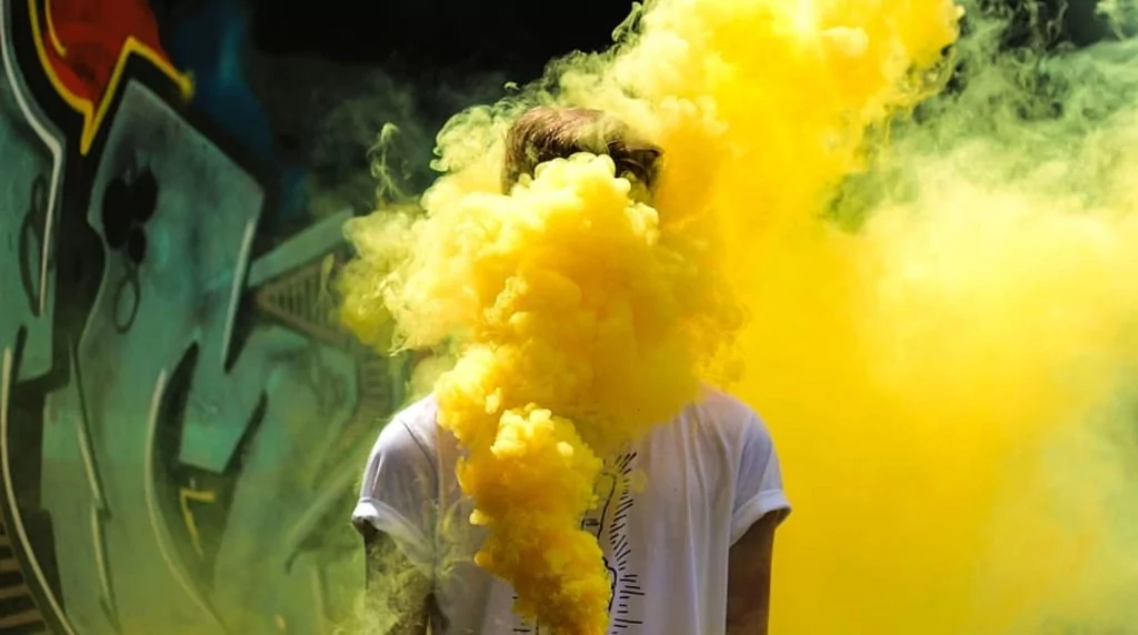 İlişkinizdeki 'yellow flag' uyaranlara dikkat!