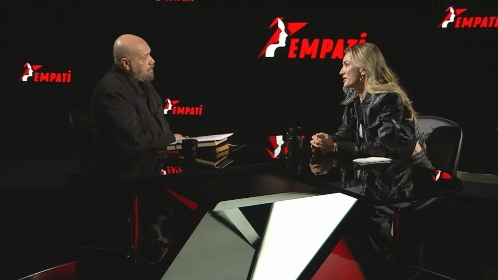 Yasemin Kay Allen: Annemin isminin sorumluluğu vardı