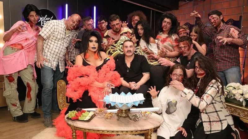 Diva Bülent Ersoy, zombi kılığına girdi